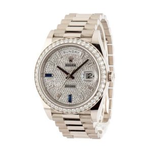 36mm Rose Gold Day Date Watch Luxury and Functionality - Image 3