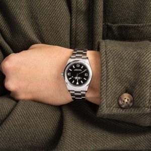 Explorer Date Rolex Rugged Precision with Elegance - Image 5
