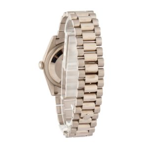 Oyster Perpetual 36 Classic Elegance in a Timeless Design - Image 4