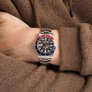 Replica Rolex GMT-Master 6542 Luxury at a Remarkable Price - Image 9